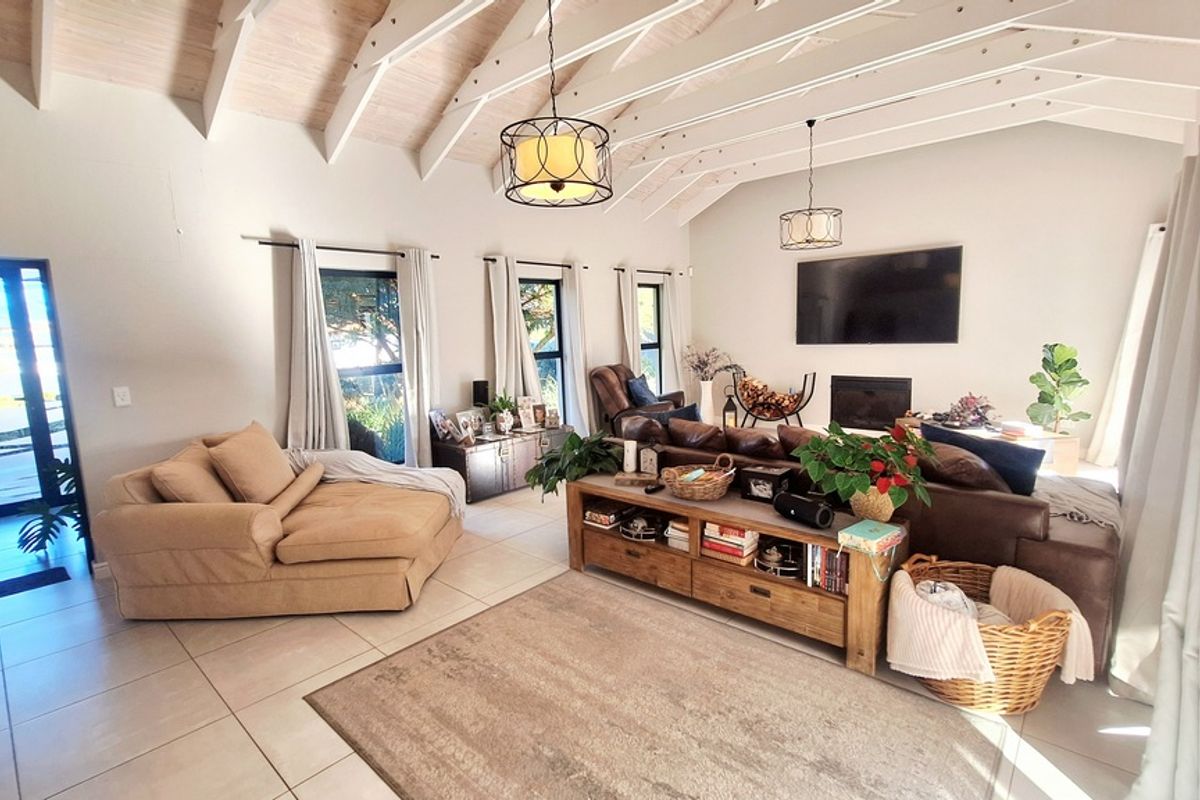 Modern three bedroom home with Seamless Indoor-Outdoor Living in Langebaan Country Estate - Photo 4