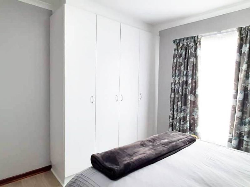 FAIRVIEW 2 BED 1 BATH TOWNHOUSE FOR RENT - Photo 5