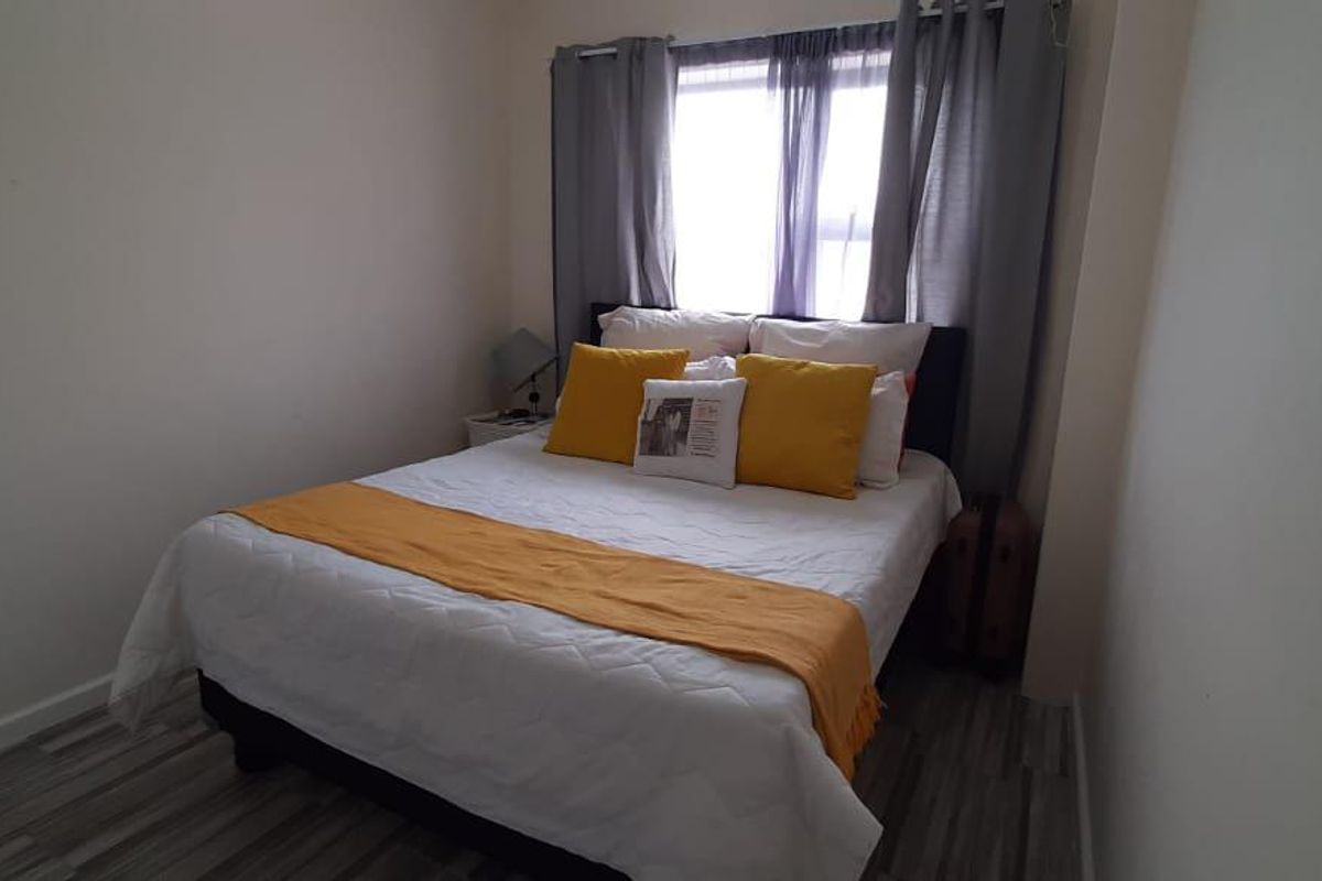 MOUNT PLEASANT 1 BED 1 BATH TOWNHOUSE WITH PARKING FOR RENT - Photo 5