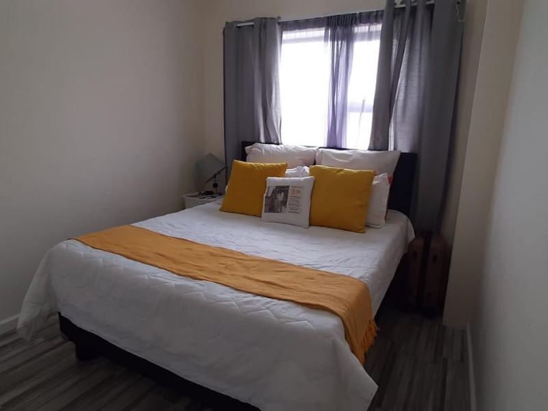 MOUNT PLEASANT 1 BED 1 BATH TOWNHOUSE WITH PARKING FOR RENT - Photo 5