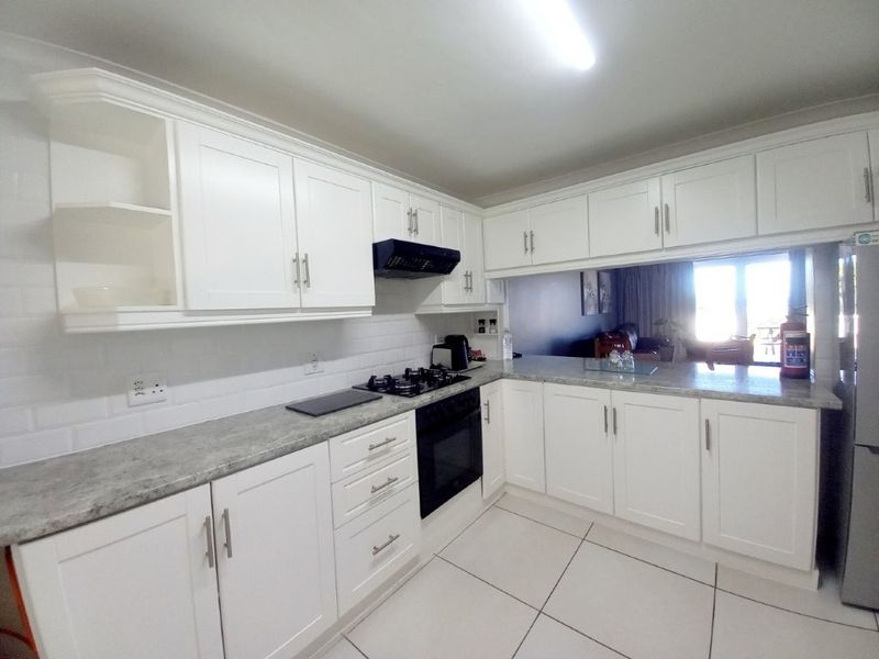 Magical Seafront! - Photo 7