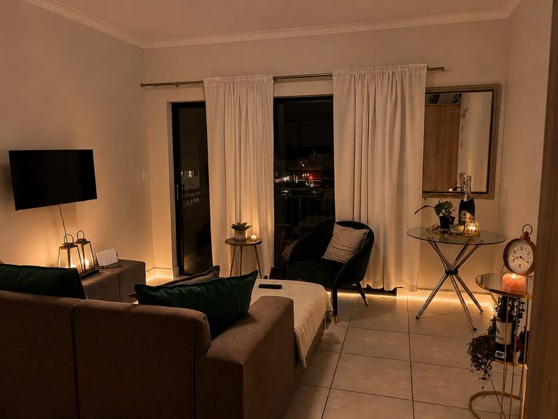 Modern 1-Bedroom Apartment to Rent at The Jade, Somerset West - Photo 8