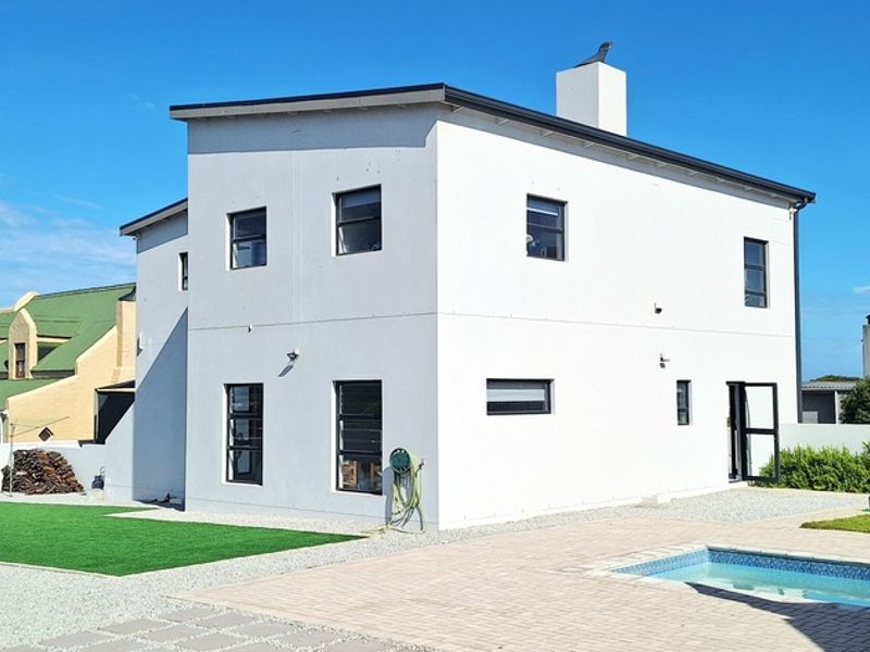 Absolutely Stunning Home with Sea Views in Myburgh Park, Langebaan - Photo 2