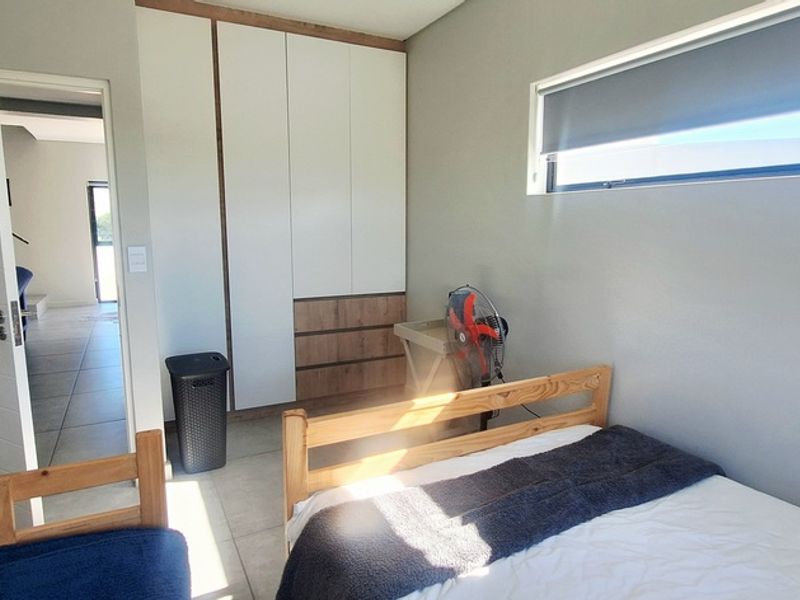 Absolutely Stunning Home with Sea Views in Myburgh Park, Langebaan - Photo 7