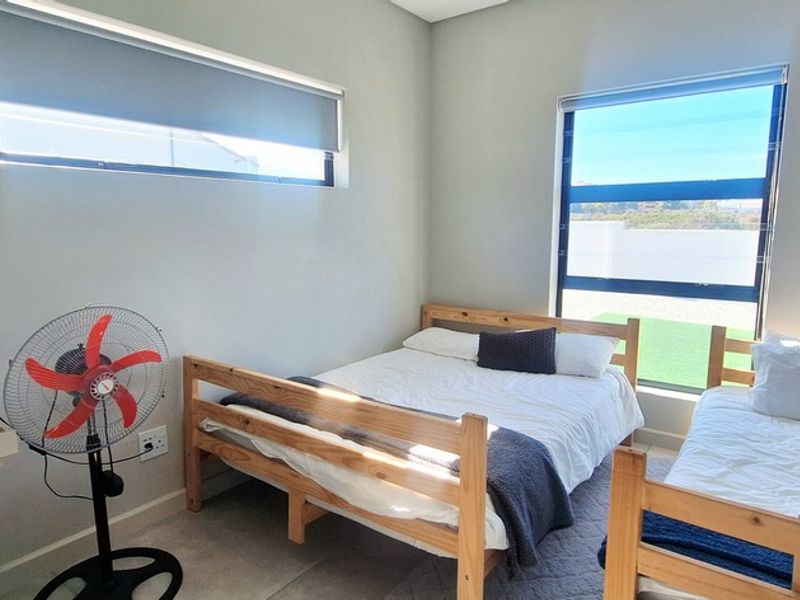Absolutely Stunning Home with Sea Views in Myburgh Park, Langebaan - Photo 6