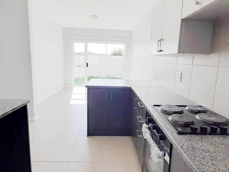 FAIRVIEW 2 BED 2 BATH TOWNHOUSE FOR RENT - Photo 3