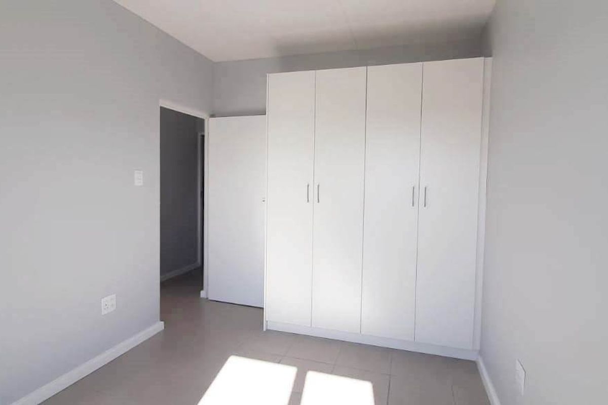 FAIRVIEW 2 BED 2 BATH TOWNHOUSE FOR RENT - Photo 5