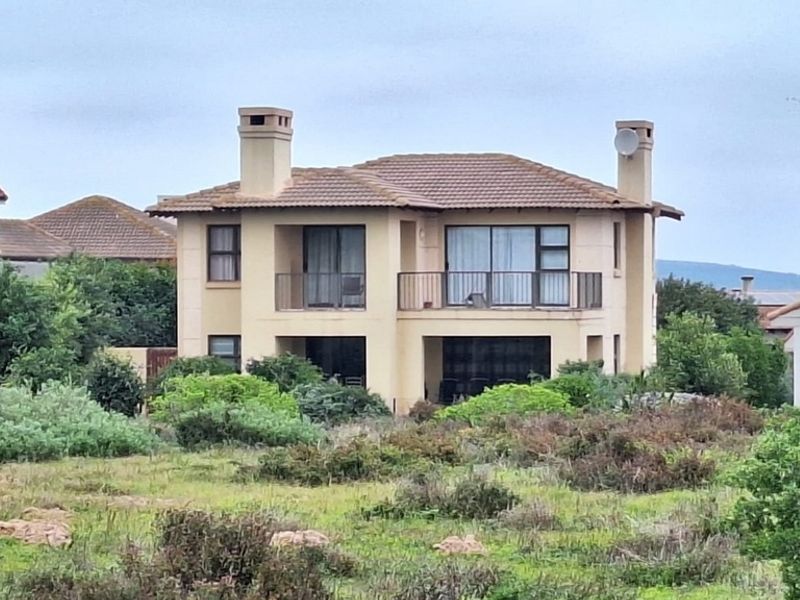 Double storey home in Country Estate - Photo 1