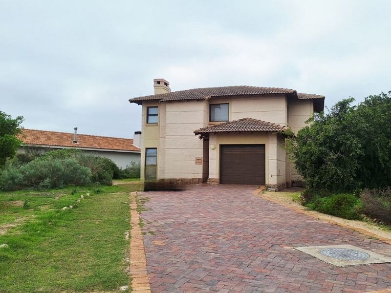 Double storey home in Country Estate - Photo 2