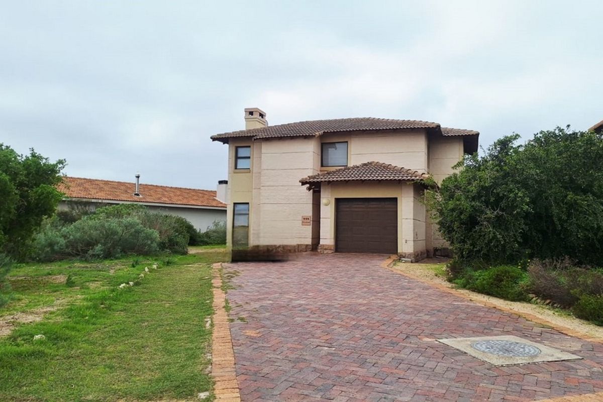 Double storey home in Country Estate - Photo 2