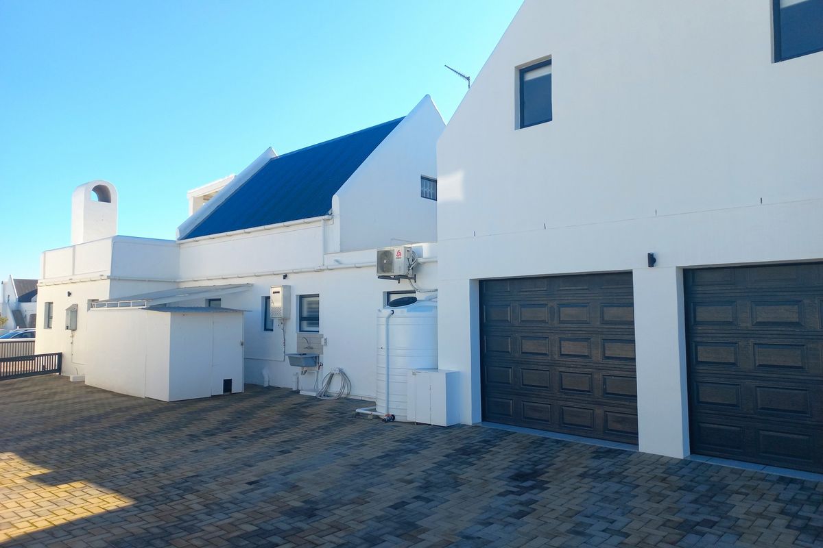 Beautiful Coastal Home for Sale in Dwarskersbos – R5 400 000 - Photo 2