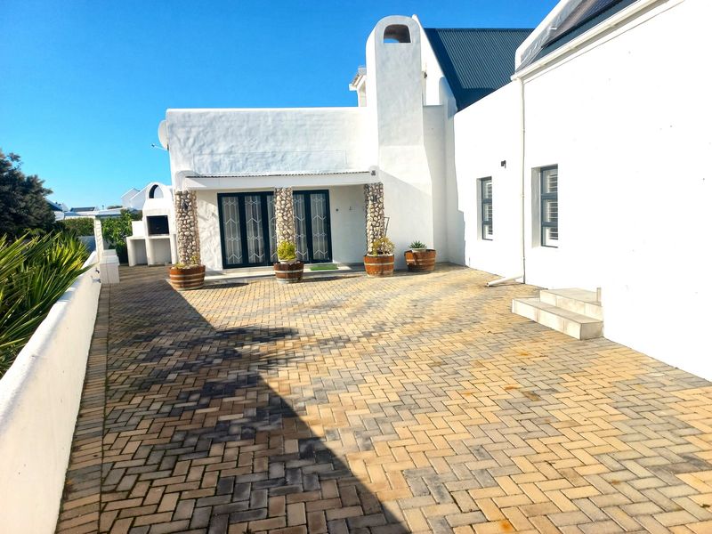 Beautiful Coastal Home for Sale in Dwarskersbos – R5 400 000 - Photo 5