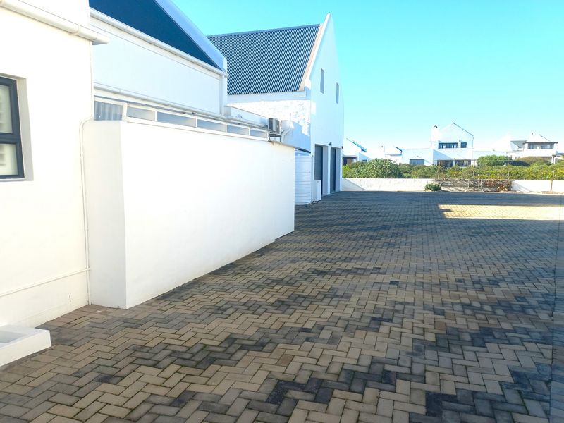 Beautiful Coastal Home for Sale in Dwarskersbos – R5 400 000 - Photo 4