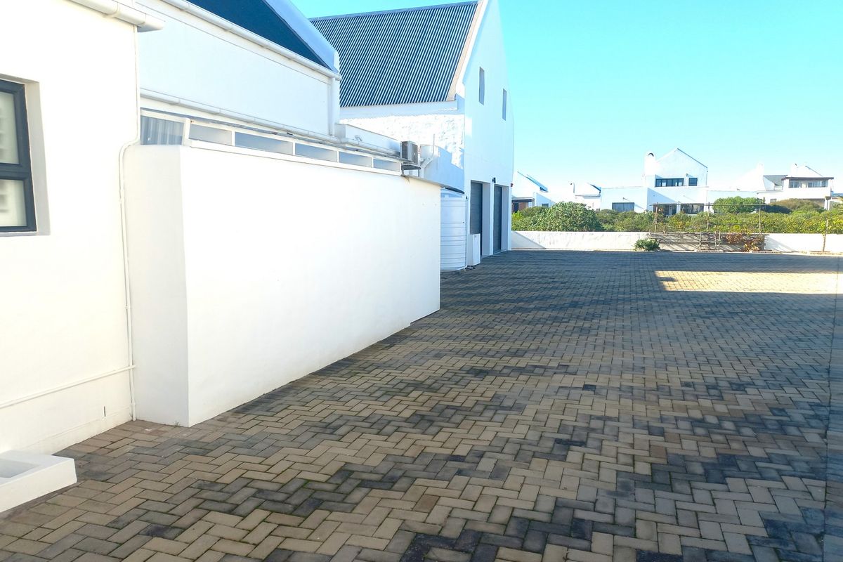 Beautiful Coastal Home for Sale in Dwarskersbos – R5 400 000 - Photo 4