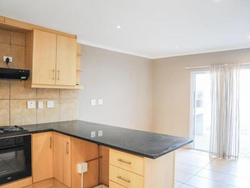 3 Bedroom Duplex to let in Country Club Langebaan - Photo 8