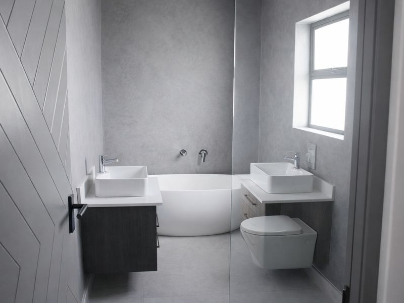 MOVE-IN-READY PERFECTLY PRICED! - Photo 7