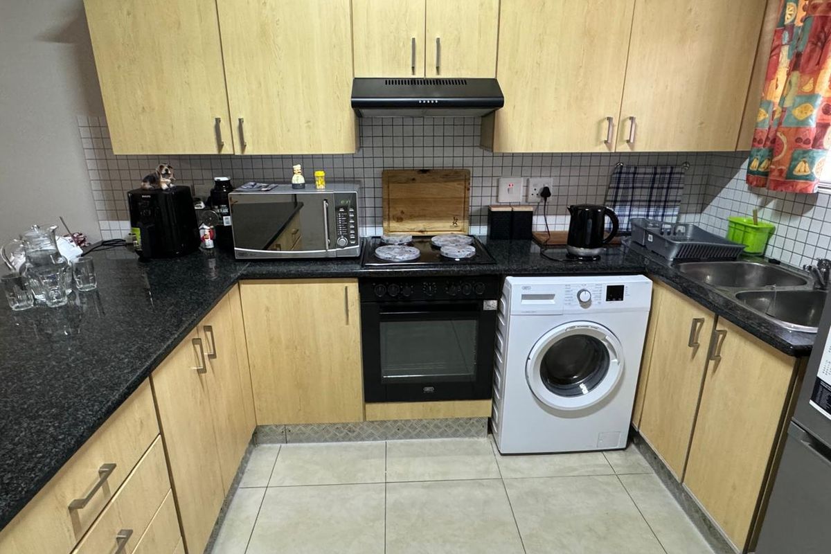 EXCELLENT INVESTMENT OPPORTUNITY! - Photo 2