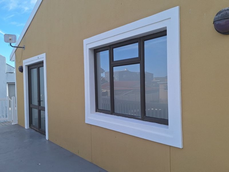 1 Bedroom Furnished flat to rent in Langebaan North - Photo 1