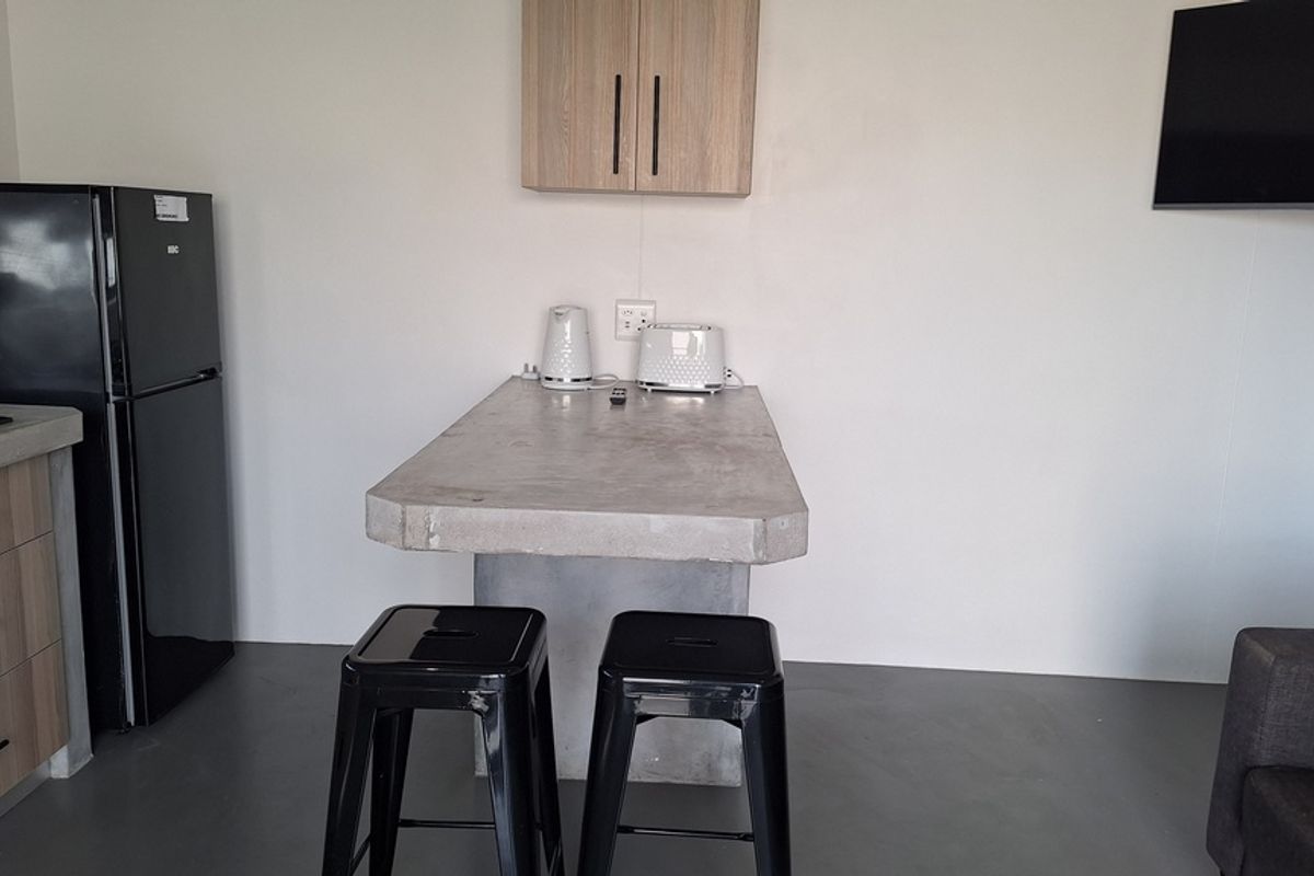 1 Bedroom Furnished flat to rent in Langebaan North - Photo 5