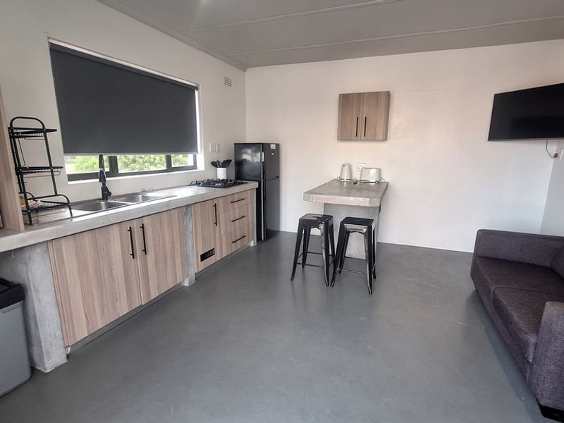 1 Bedroom Furnished flat to rent in Langebaan North - Photo 4
