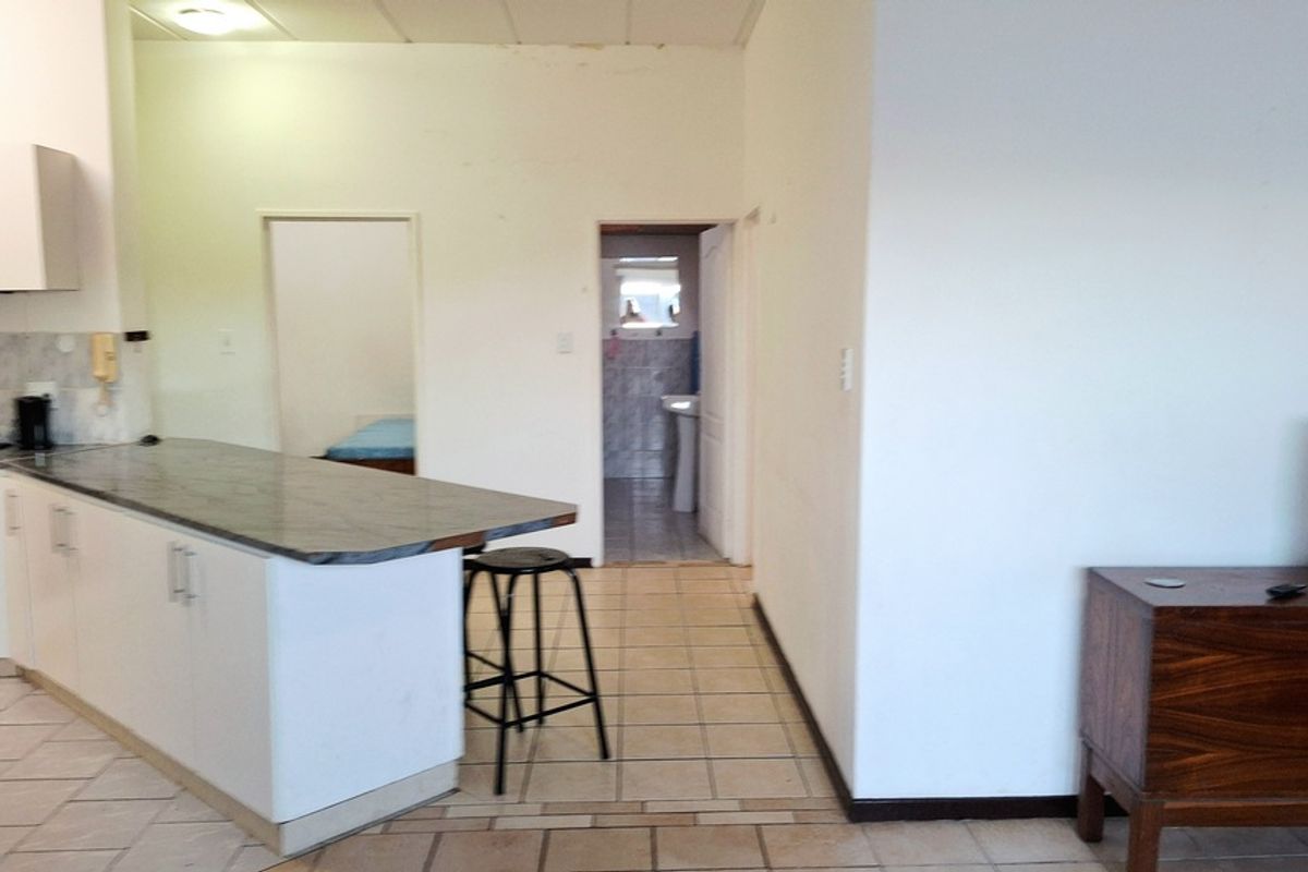 Spacious 3 Bedroom ground floor flat to let in Midtown Langebaan - Photo 4