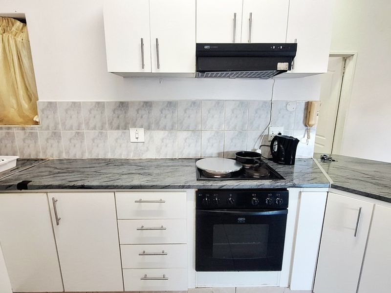 Spacious 3 Bedroom ground floor flat to let in Midtown Langebaan - Photo 7