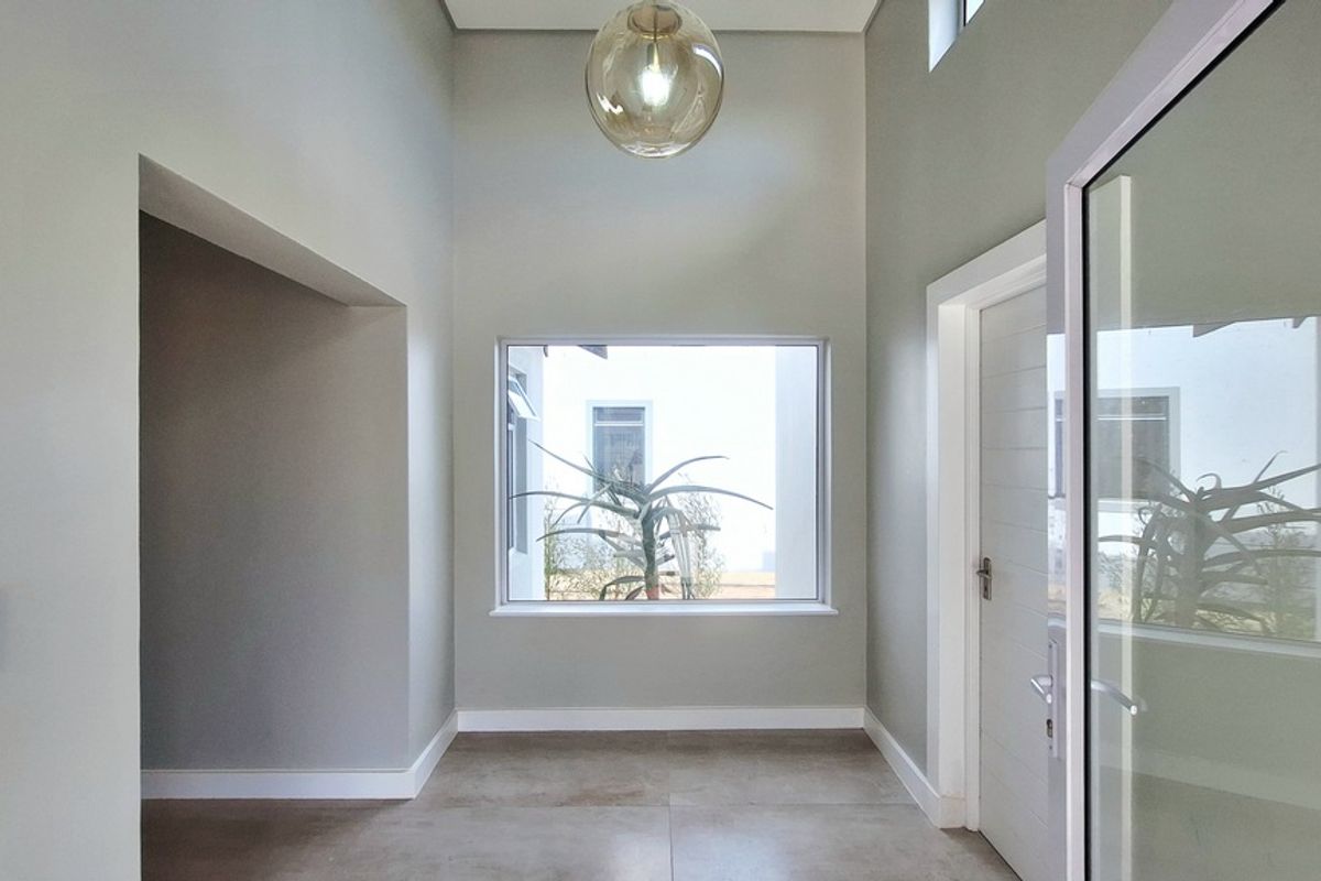 Brand New North-Facing Home in Le Juille, Langebaan Country Estate - Photo 3