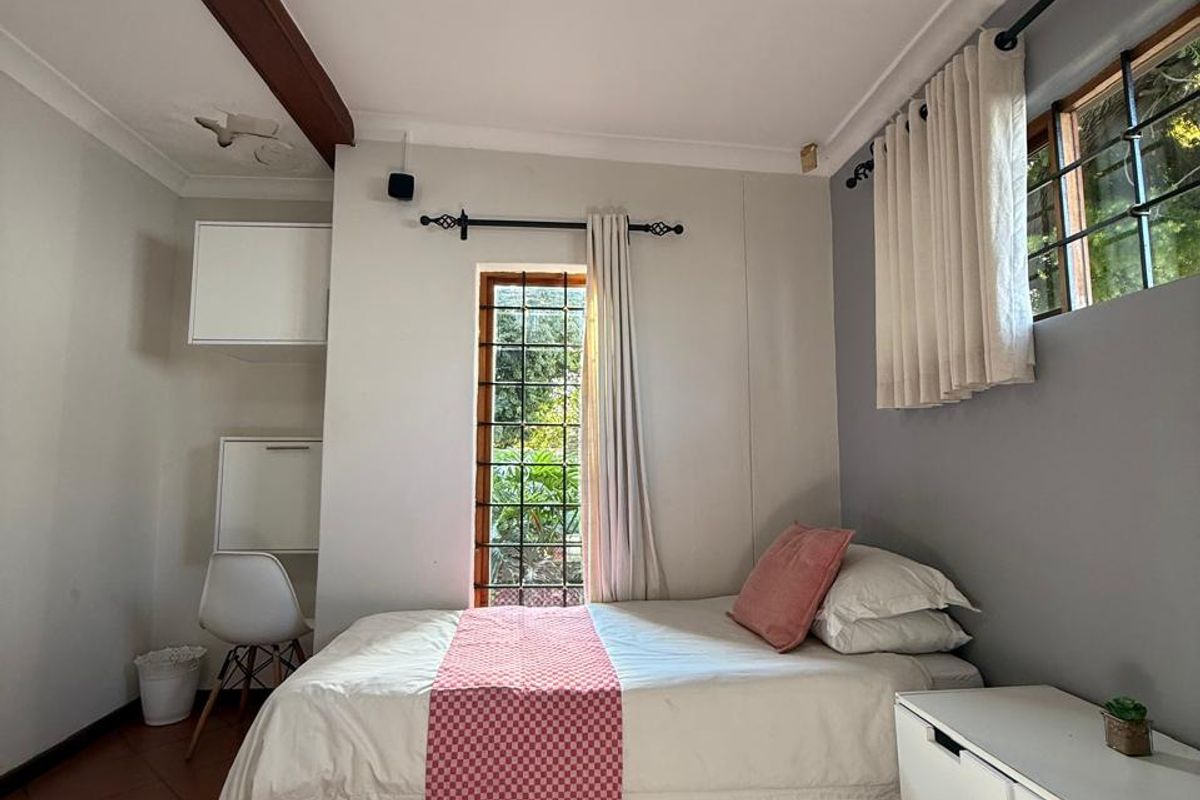 Westdene - Full services Student Accomodation - R3 300 Shared Bedrooms - Photo 4