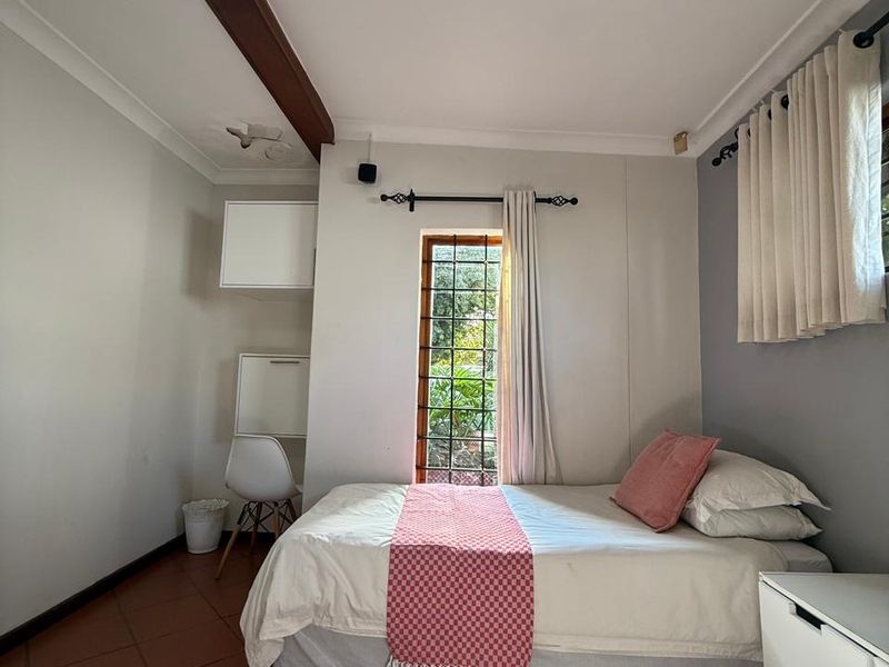 Westdene - Full services Student Accomodation - R3 300 Shared Bedrooms - Photo 2