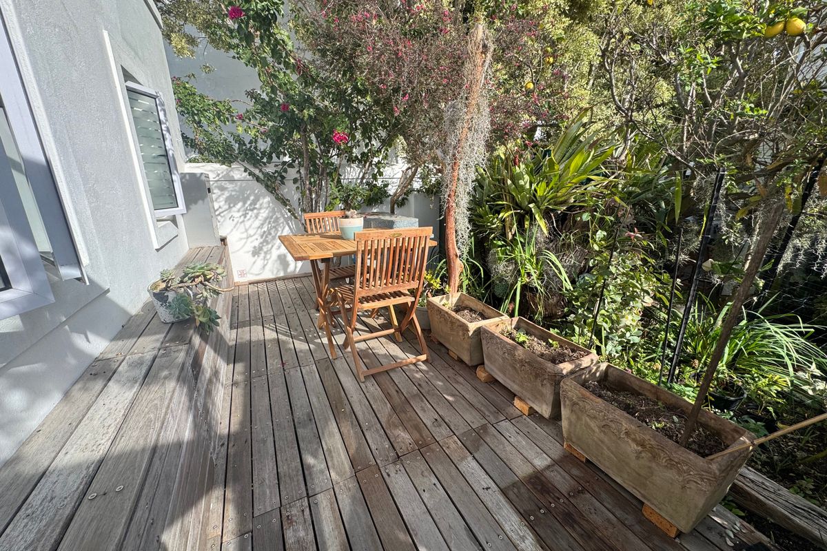 Stunning Furnished Apartment in De Zalze Estate. Available Immediately. - Photo 5