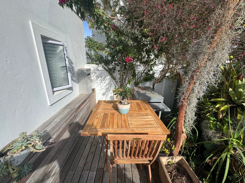 Stunning Furnished Apartment in De Zalze Estate. Available Immediately. - Photo 8