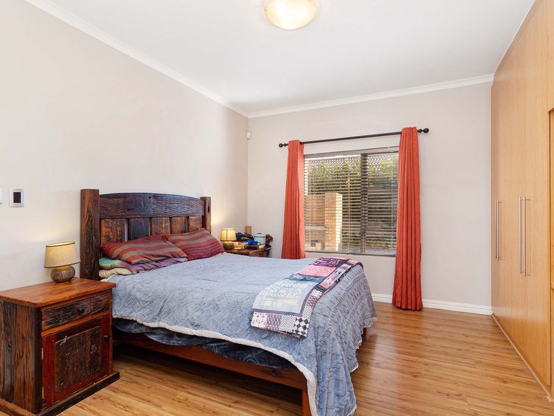 A Charming Facebrick Family Home – Private, Spacious & Sun-Filled - Photo 10