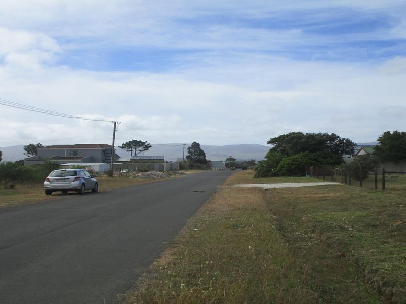 GRAB THIS GOLDEN OPPORTUNITY - LARGE VACANT STAND - Photo 4