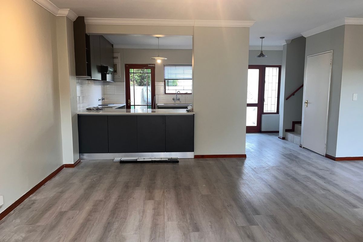 Family Home for Rental in Century City - Photo 3
