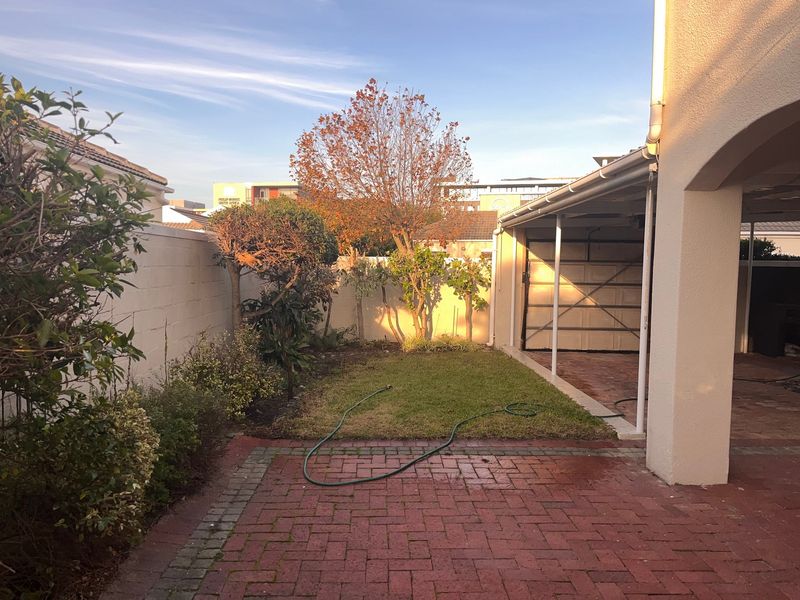 Family Home for Rental in Century City - Photo 8
