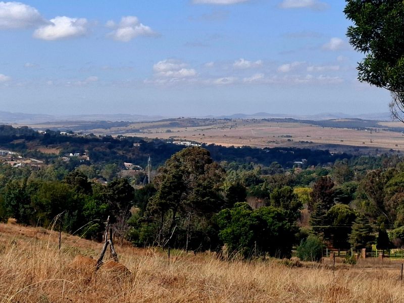 Discover this charming 2-bedroom home on a secluded 2.69ha plot - a true gem - Photo 1