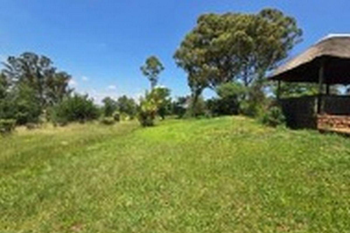 Discover this charming 2-bedroom home on a secluded 2.69ha plot - a true gem - Photo 4