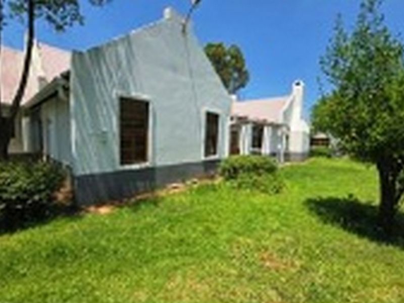 Discover this charming 2-bedroom home on a secluded 2.69ha plot - a true gem - Photo 5