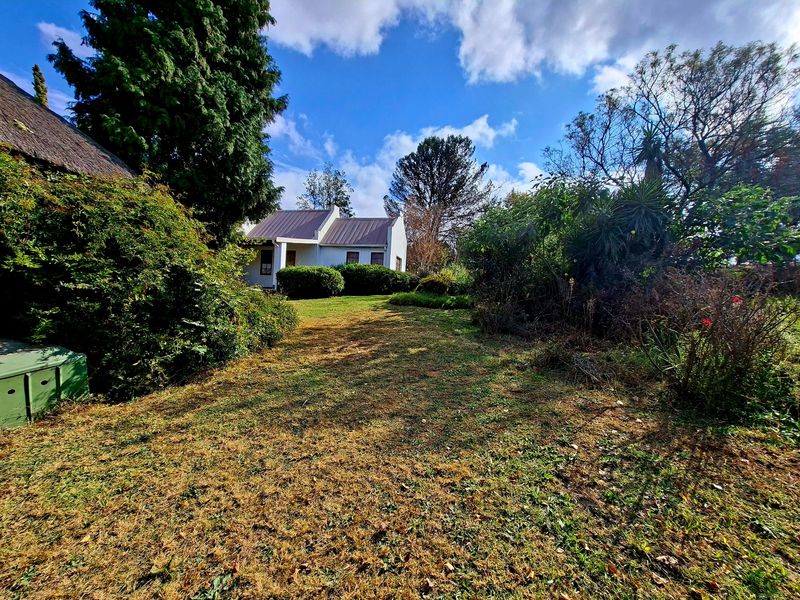 Discover this charming 2-bedroom home on a secluded 2.69ha plot - a true gem - Photo 2