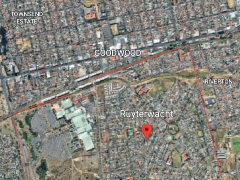 3-bedroom family home in a sought-after Ruyterwacht  Own Title no levies. - Photo 4