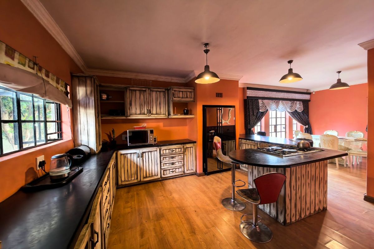 Exceptional Family Living with Outstanding Entertainment Appeal - Photo 5