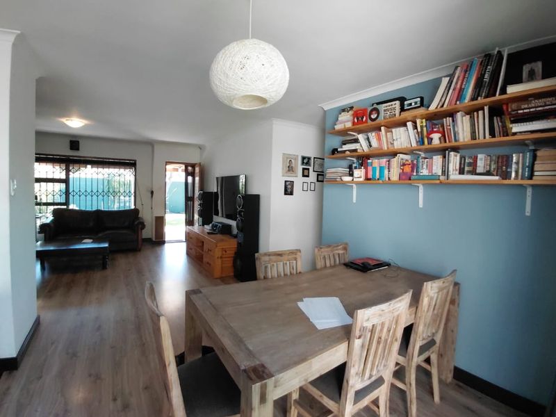 A WELL-MAINTAINED 3 BEDROOM SECTIONAL TITLE HOUSE IN A GATED ESTATE/ COMPLEX - Photo 8