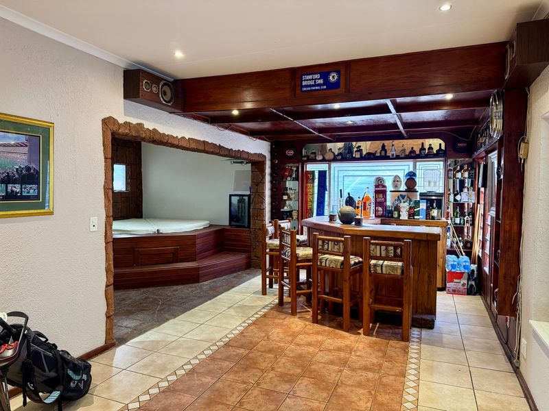 Exceptional Family Living with Ultimate Entertainment Appeal - Photo 6