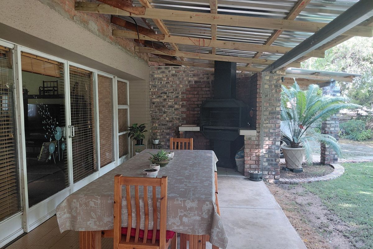 GOLDEN MILE MOST VERSATILE PROPERTY - Photo 5