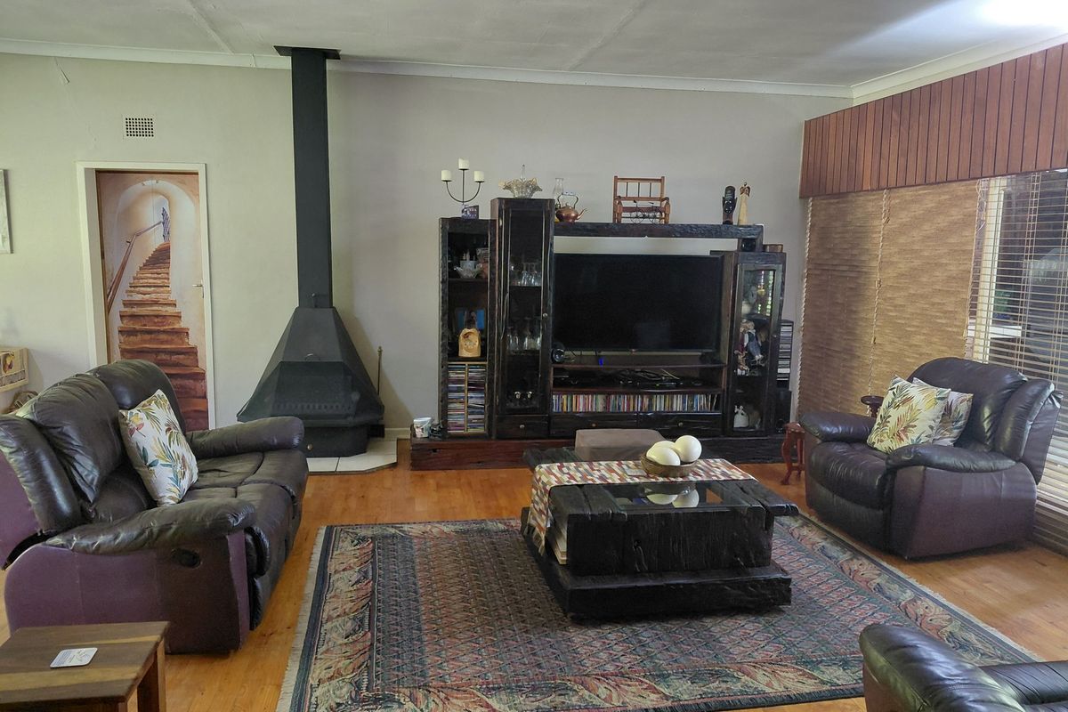 GOLDEN MILE MOST VERSATILE PROPERTY - Photo 2