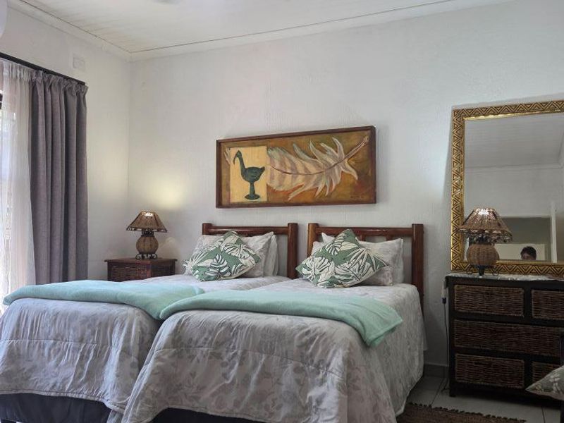 Bushveld Living at Its Best – Spacious 3-Bedroom Retreat in Marlothpark - Photo 9