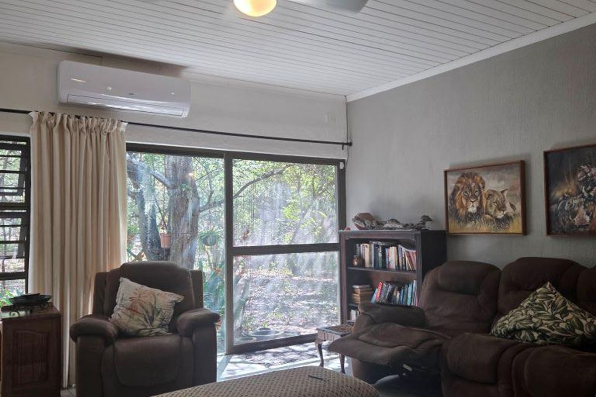 Bushveld Living at Its Best – Spacious 3-Bedroom Retreat in Marlothpark - Photo 4