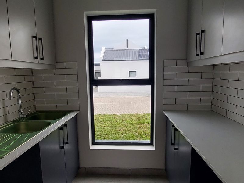 Brand-New 2-Bedroom Home for Sale in Spartikus Estate, Langebaan - Photo 4