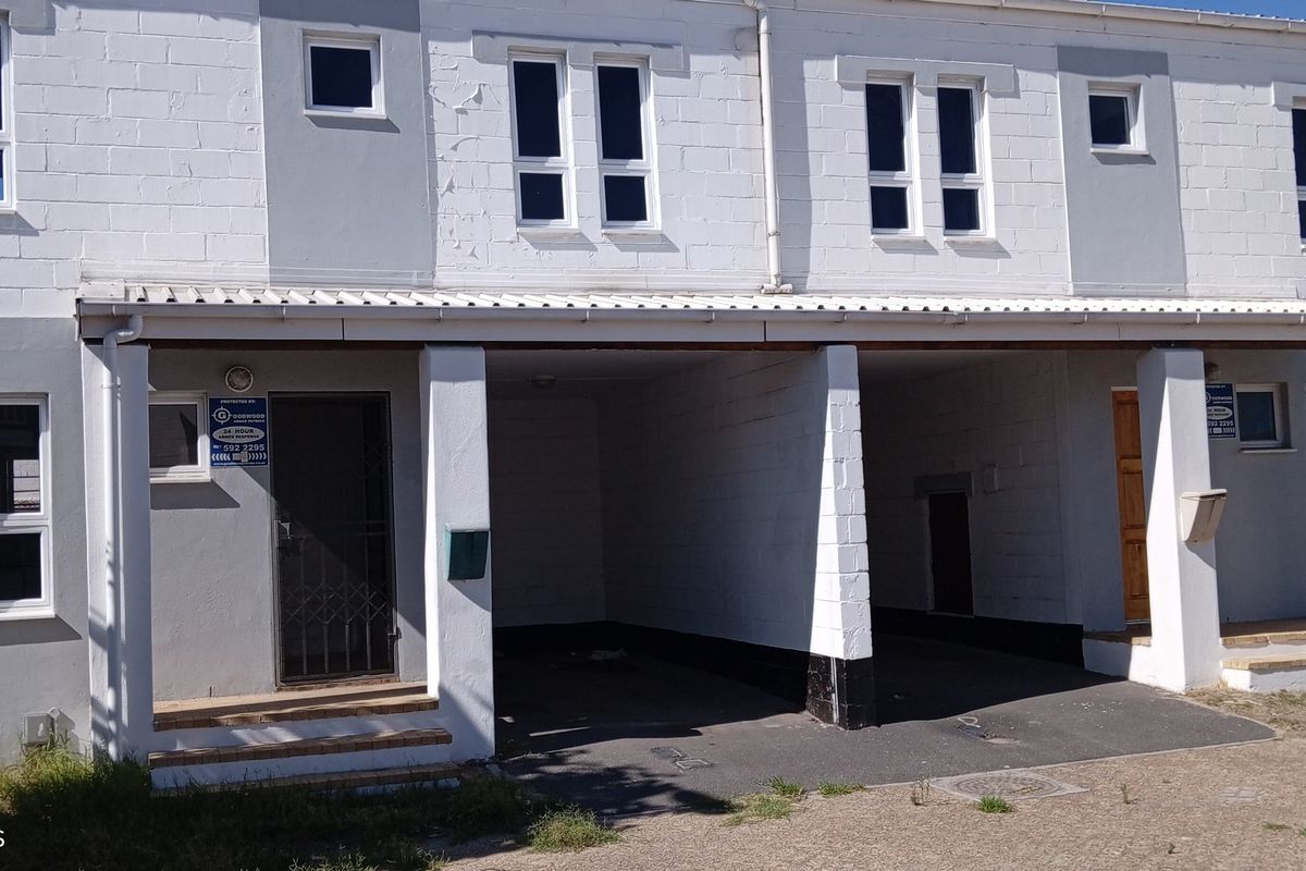 NO LEVIES! 25  Own Title Units to Choose From – Solid 3-Bedroom Duplex Homes - Photo 2