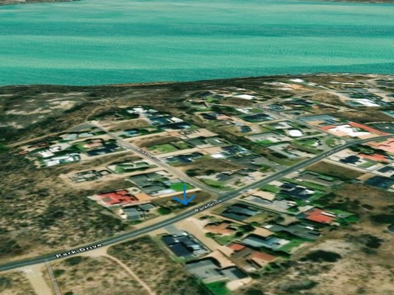 Secure a Prime Corner Plot close to Shark Bay Beach in Myburgh Park - Photo 8